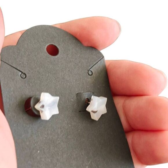 Faux Marble Star Stud Earrings - Picture 4 of 4